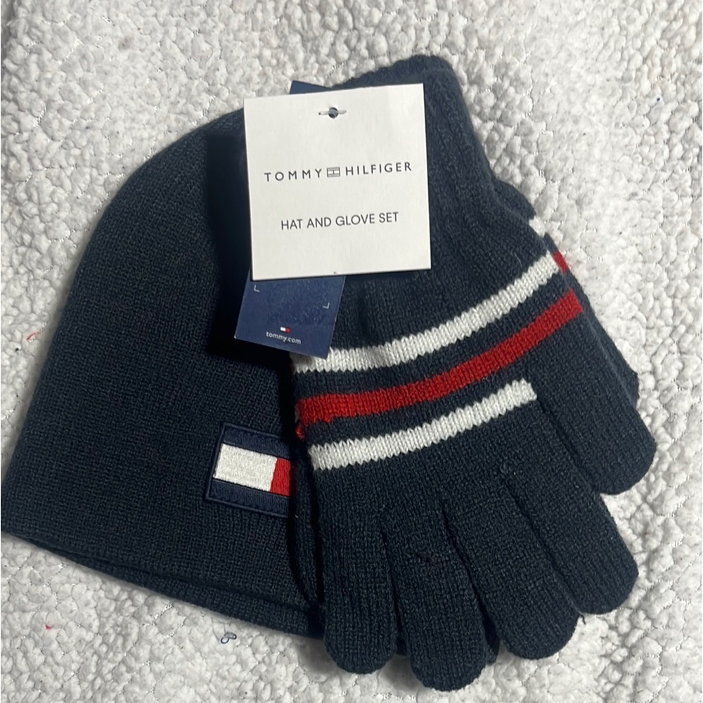 Tommy Hilfiger Red and Blue Hat Classic Accessories